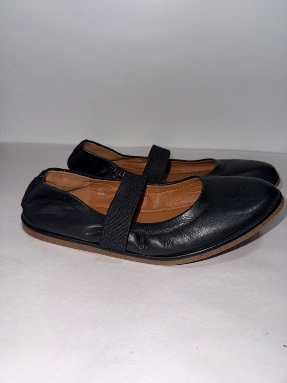 Lucky brand women’s black leather Mary Jane ballet flats size 6